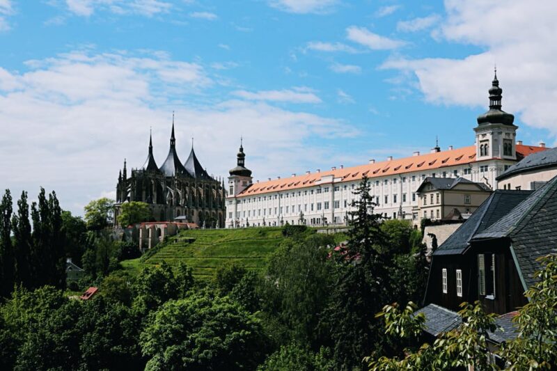 Kutna Hora & Ossuary: Private Tour From Prague All-Inclusive - Important Information