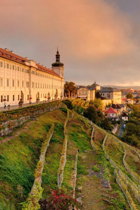Kutna Hora & Ossuary: Private Tour From Prague All-Inclusive - Explore Kutna Horas History