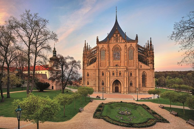 Kutna Hora & St. Barbara Cathedral & Ossuary - Transportation Options and Regulations
