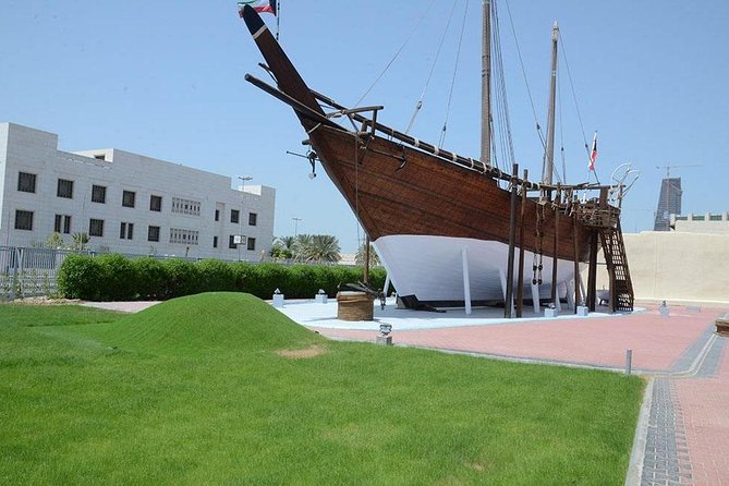 Kuwait City Private Guided Tour for Group up to 6 Persons - Positive Customer Reviews