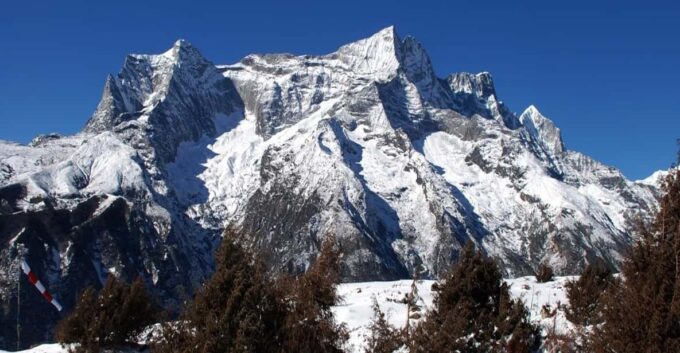 Kwangde Peak Climbing - Cultural Immersion in Thame