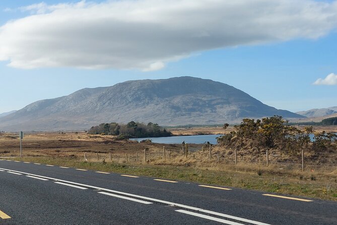 Kylemore Abbey, Sky Road & Aughnanure Castle Private Tour From Galway - Kylemore Abbey Exploration