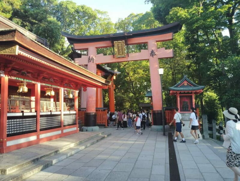 Kyoto: 1.5-Hour Guided Tour of Fushimi Inari Shrine - The Experience in Detail