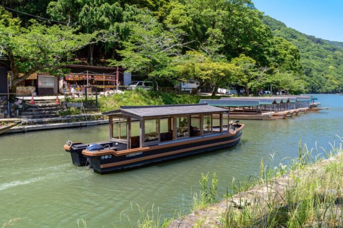 Kyoto: Arashiyama Forest Trek With Authentic Zen Experience - Reaching Arashiyama Station