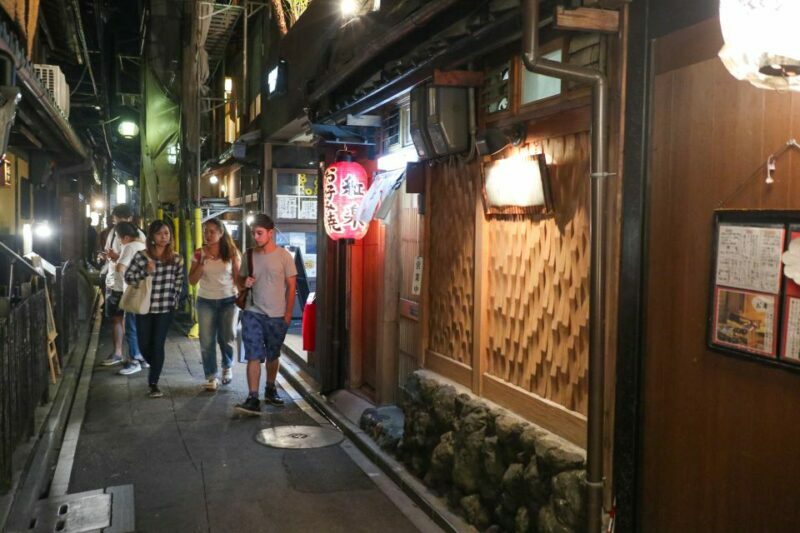 Kyoto : Bar Hopping Tour in Pontocho Alley at Night - Key Points