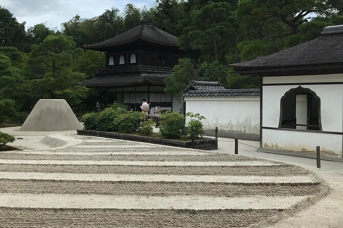 Kyoto Bus Tour: Iconic KInkakuji, Ginkakuji, Kiyomizu Temple (AW) - Meeting and End Points