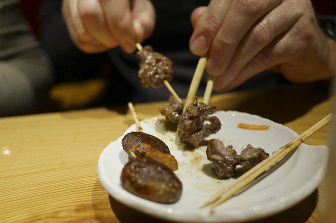 Kyoto Casual Evening Pontocho Food Tour - Food Stops and Drinks
