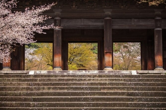 Kyoto Cherry Blossom With Miyako Odori 1 Day Walking Tour - Eikando Temple