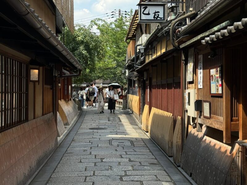 Kyoto: Delve Into the Culture of Geisha in Hanamachi, Gion - Unveiling Geisha Quarters