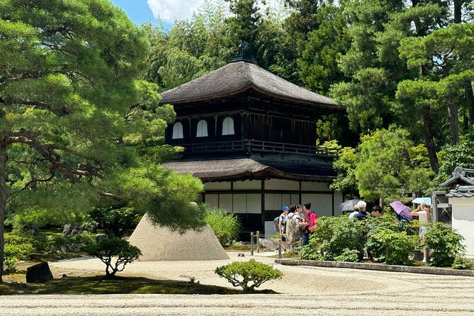 Kyoto: Discover Every Bit of Ginkakuji Temple in 60 Minutes - Architectural Highlights and Design Elements