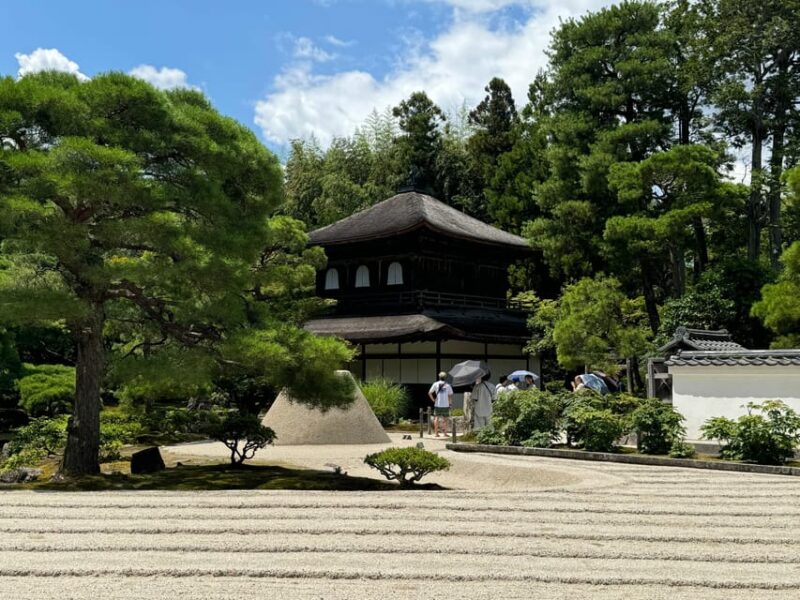 Kyoto: Discover Every Bit of Ginkakuji Temple in 60 Minutes - Architectural Highlights of the Temple