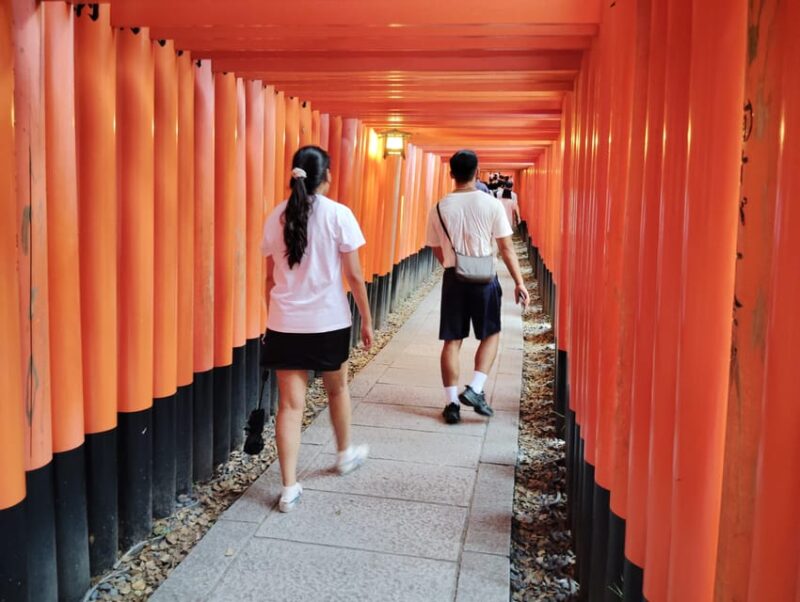 Kyoto: Discover Every Bit of The Iconic Fushimi Inari Shrine - Key Points