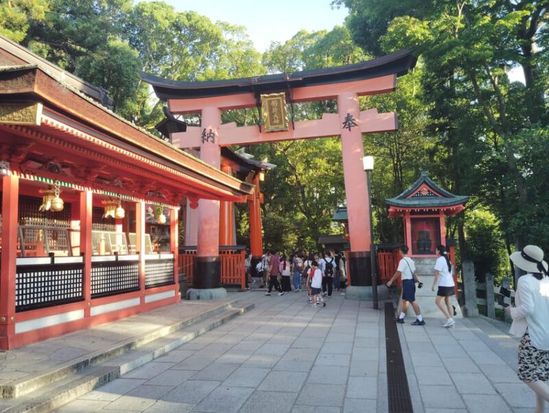 Kyoto: Discover Every Bit of The Iconic Fushimi Inari Shrine - Exploring the Okusha Back Shrine