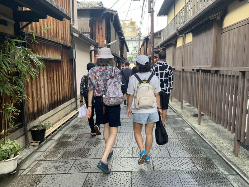 Kyoto: Exclusive Geisha Show in Gion With Tea Ceremony - Practical Information
