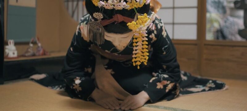 Kyoto: Geisha Arts Gion Cultural Walk With Geisha Show - Geisha District Walking Tour