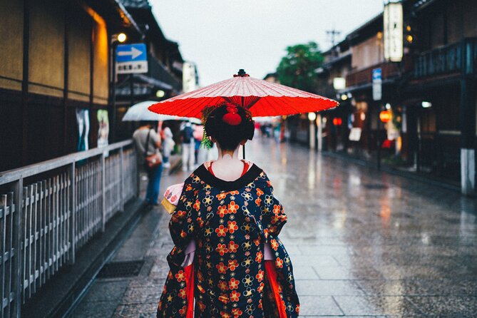 Kyoto Geisha District Walking Tour in Gion - Exploring Gions History