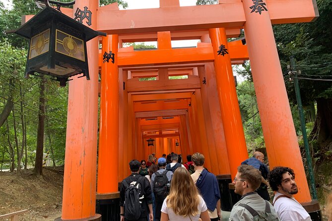 Kyoto Gion & Fushimi E-Bike Tour With Hotel Transfer - Exploring the Fushimi Inari-taisha Shrine