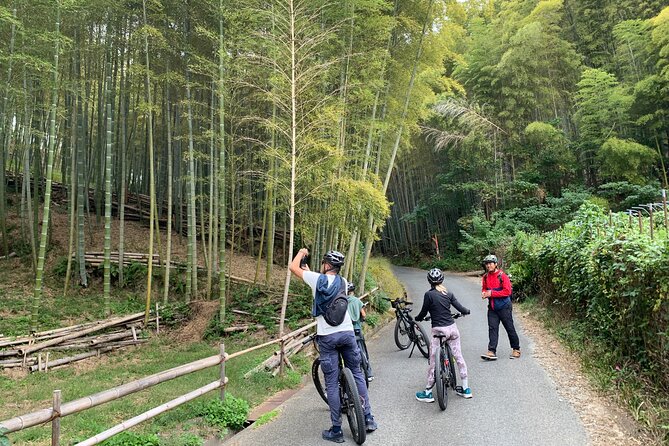 Kyoto Gion & Fushimi E-Bike Tour With Hotel Transfer - Discovering the Scenic Kyoto Landscapes
