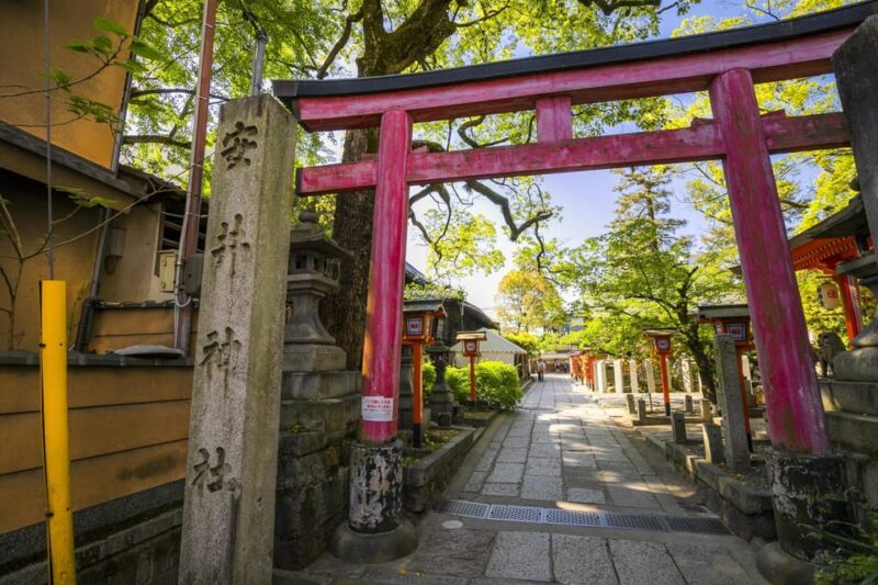 Kyoto: Gion Geisha District Hidden Gems & Local Culture Tour - Architectural Gems of Kyoto