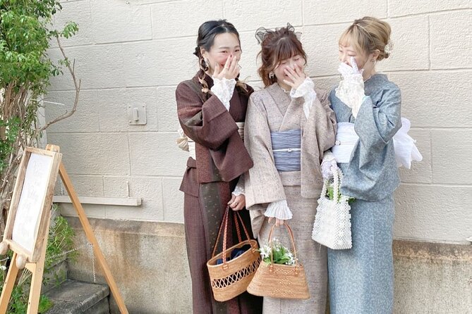 Kyoto Gion: Japanese Traditional Experience -Kimono, Yukata - Selecting the Perfect Kimono or Yukata
