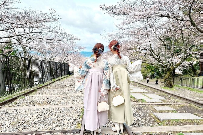 Kyoto Gion: Japanese Traditional Experience -Kimono, Yukata - The Dressing Process: Attention to Detail