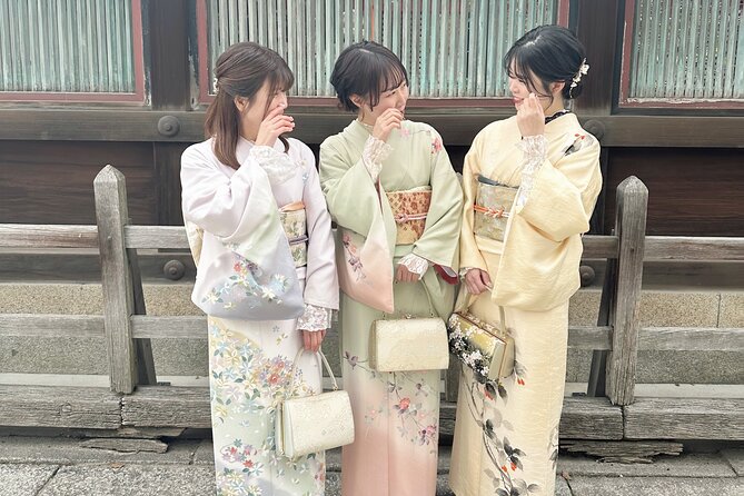 Kyoto Gion: Japanese Traditional Experience -Kimono, Yukata - Hairstyling With Traditional Kanzashi
