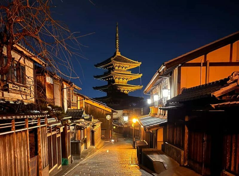 Kyoto: Gion Magical Night Walking Tour with Geisha Trivia - The Value for Money