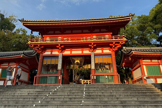 Kyoto: Half-Day Private Tour Gion Geisha Districts & Kiyomizu - Taking in the Captivating Geisha Culture
