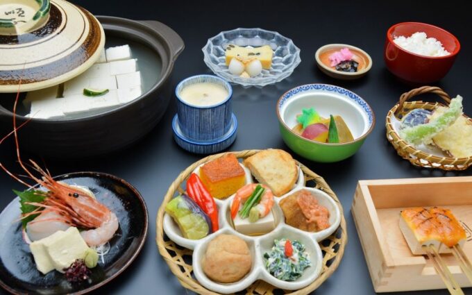 Kyoto: Heritage Highlights Full-Day Tour - Included Guided Tour and Lunch