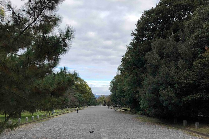 Kyoto Heritage Run - Venture Through Historical Kyoto Landmarks - Exploring Kyotos Imperial Palace