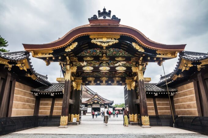Kyoto: Imperial Palace & Nijo Castle Guided Walking Tour - Experience and Reviews