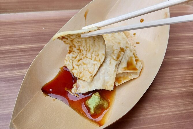 Kyoto "Karasuma to Gion" Walking Food Tour With Secret Food Tours - Tour Duration and Group Size