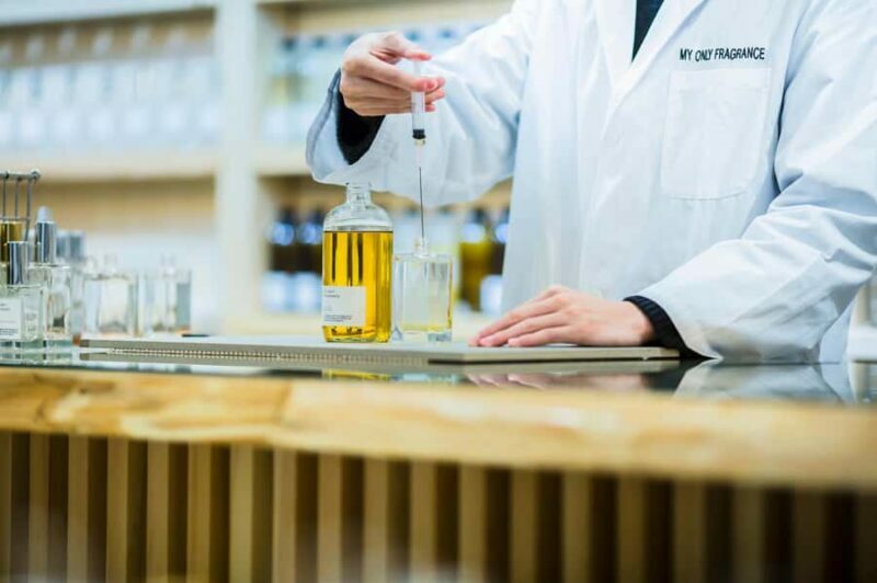 KYOTO KAWARAMACHI: Custom Fragrance Workshop - An In-Depth Look at the Fragrance Workshop Experience