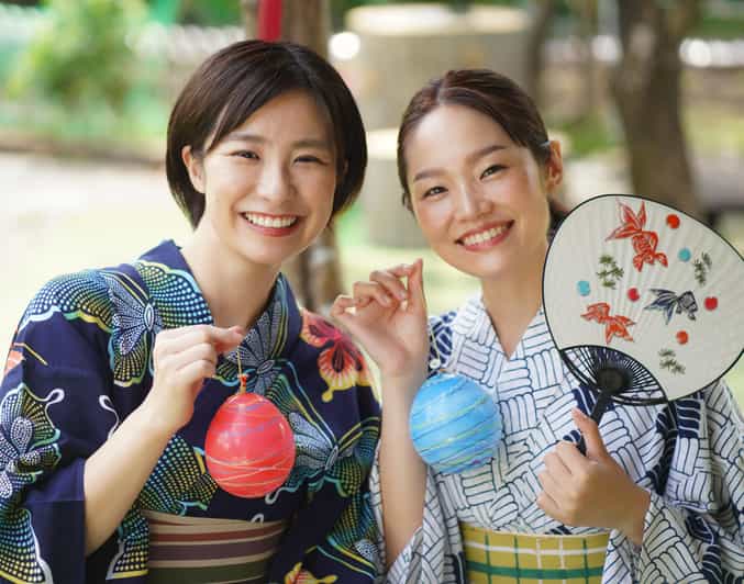 Kyoto: Kimono Experience in Gion - Kimono Selection and Accessories