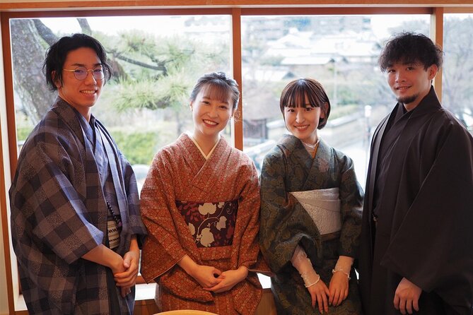 Kyoto Kimono Rental CHAMATSU Couple Plan - Preparing for the Experience