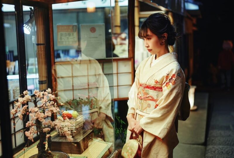 Kyoto: Kimono/Yukata Rental 5 Minutes From Kiyomizu-Dera - Languages Offered