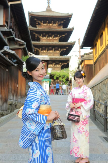 Kyoto Kiyomizu-dera Temple: Kimono Rental SHIKI SAKURA - Exploring Kiyomizu-dera Temple