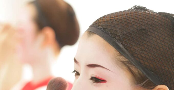 Kyoto: Maiko Makeover and Photoshoot Experience - Booking and Availability