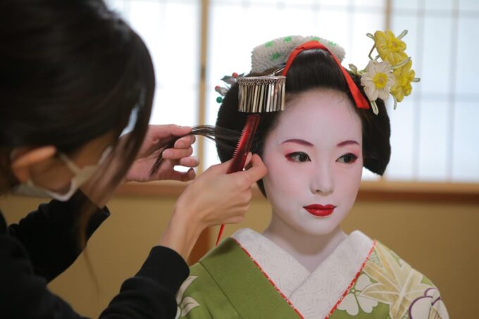 Kyoto: Maiko Makeover and Photoshoot Experience (Women Only) - Frequently Asked Questions