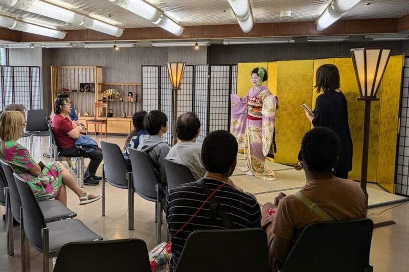 Kyoto: Meet-and-Greet, Maiko Show and Experience - Frequently Asked Questions