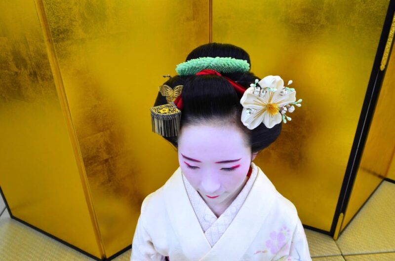 Kyoto: Meet-&-Greet, Maiko Show & Experience For All - Photography and Souvenir Opportunities
