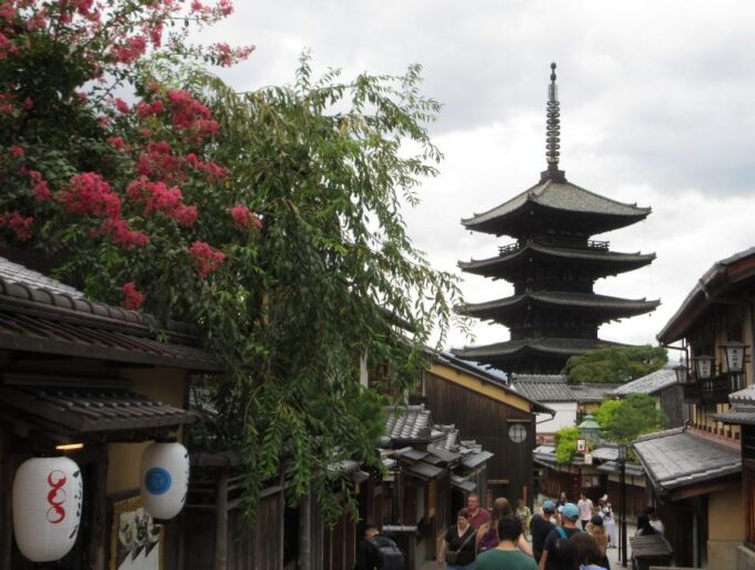 KYOTO-NARA: Giant Buddha Deer Pagoda Geisya (Italian, Full Day) - Exploring Nara and Tōdai-ji Temple