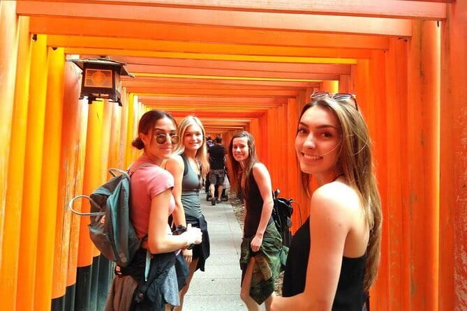 Kyoto Night Walking Guided Tour at Fushimi Inari Shrine - Guidance and Insights From the Tour Leader