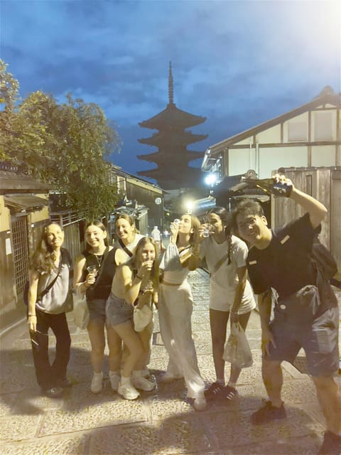 Kyoto: Nighttime Walking Tour in Gion Area With Sake in Hand - Itinerary Highlights
