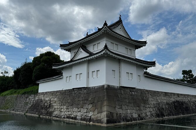 Kyoto: Nijo Castle, Noble Architecture and Gardens Guided Tour - Taking in Serene Gardens