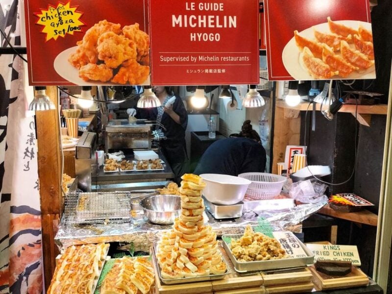 Kyoto: Nishiki Market and Depachika Food Tour With a Local - Exploring Nishiki Market