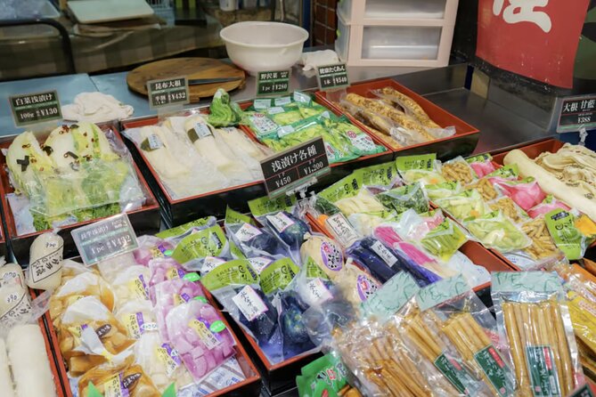 Kyoto Nishiki Market Food and Walking Tour - Taking in Kyotos Gastronomic Experience