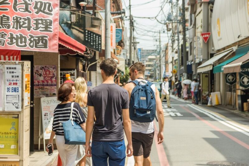 Kyoto: Nishiki Market Food Tour - Sampling Signature Dishes