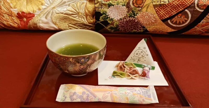Kyoto: Nishiki Market Tea Ceremony With Koto Performance - Taking in Kyoto Traditions