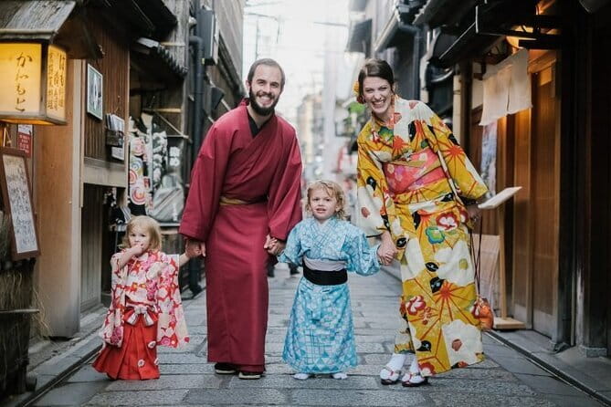 Kyoto Nishiki Market Tour and Dinner With an Expert Japanese Chef - Alcoholic and Non-Alcoholic Beverages